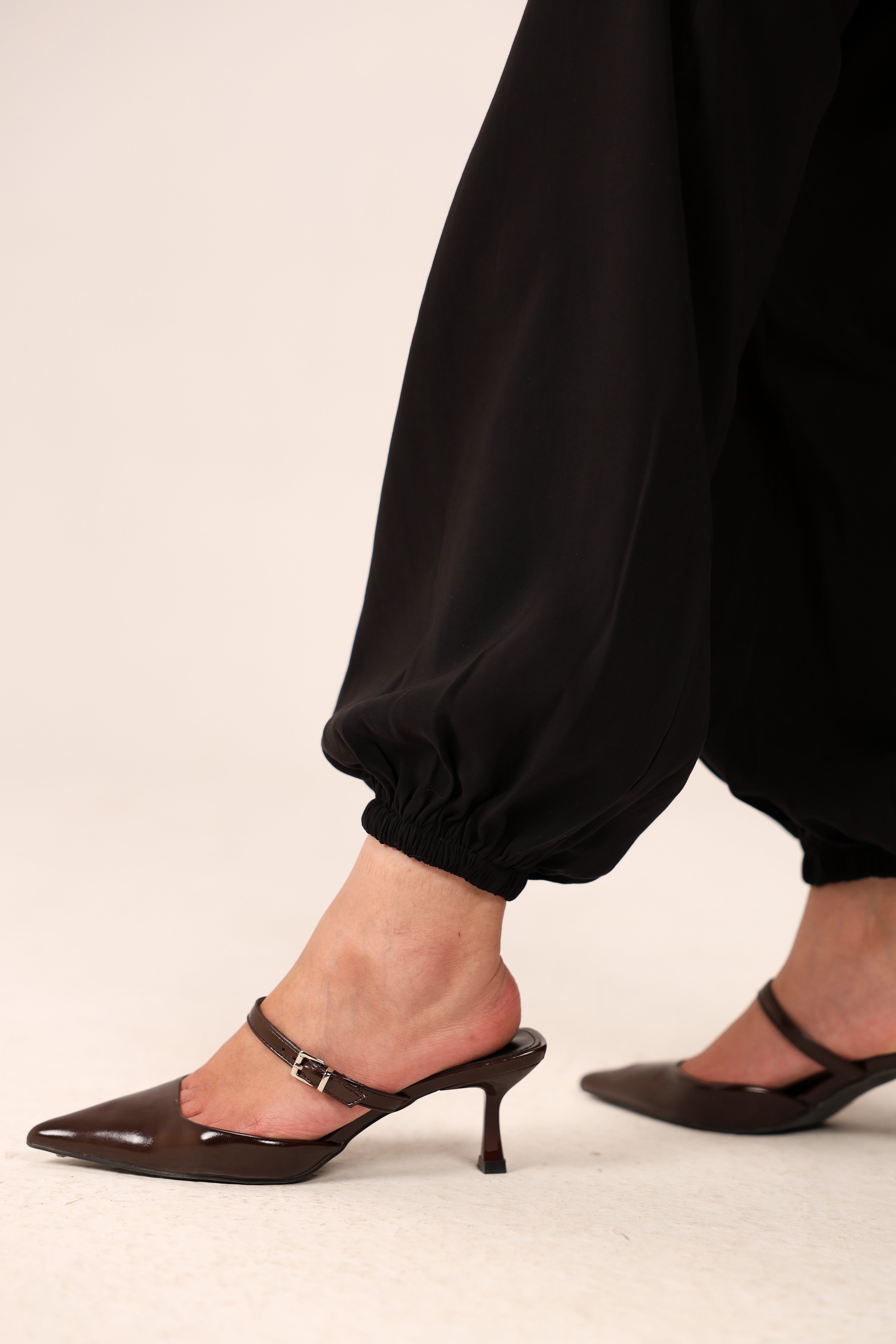 Nomad Parachute Pants