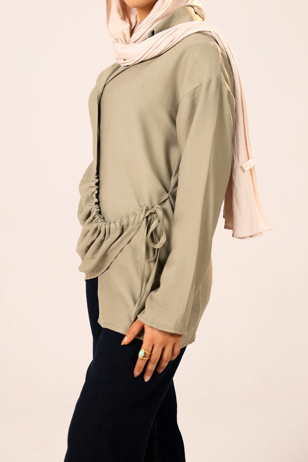 The daily linen blouse