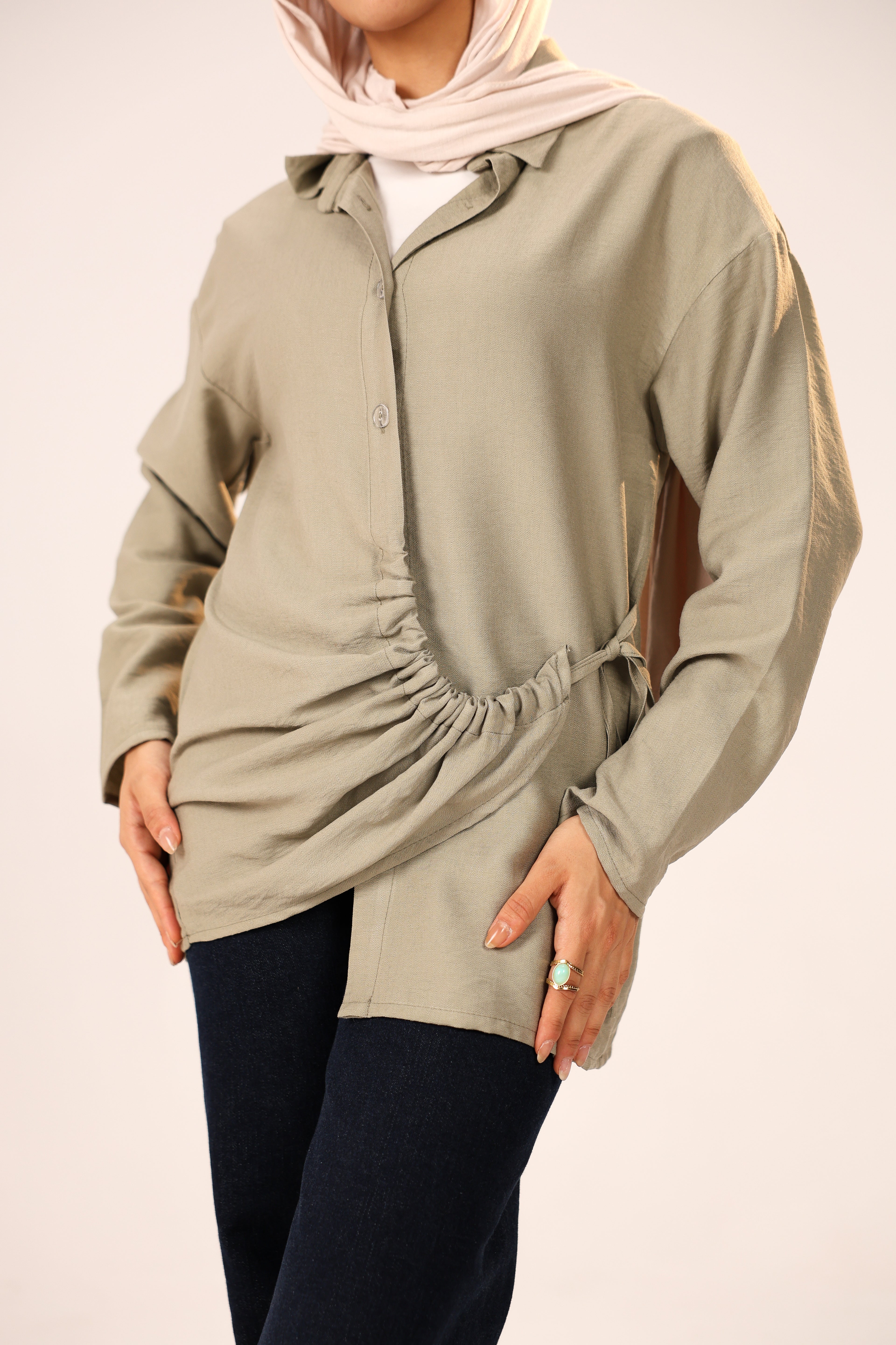 The daily linen blouse