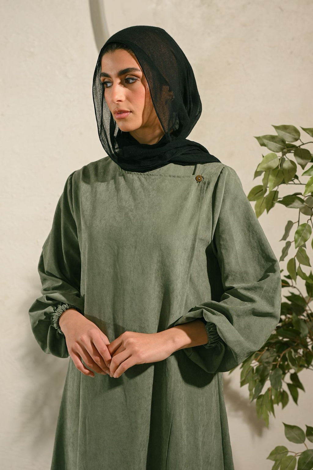 Olive Green Sukoon Abaya - ATHWAB