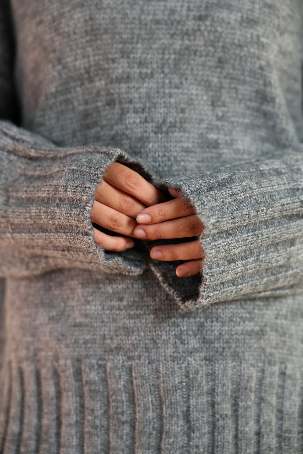 Plain Sweater - ATHWAB